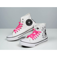 Sneakers: Bascheti united